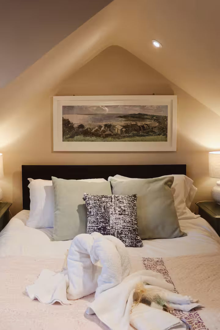 Mumbles - Gower Place, Sleeps x8, Central with parking