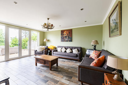 Llanrhidian - Boutique Style Hotel sleeps x15, Gower Peninsula