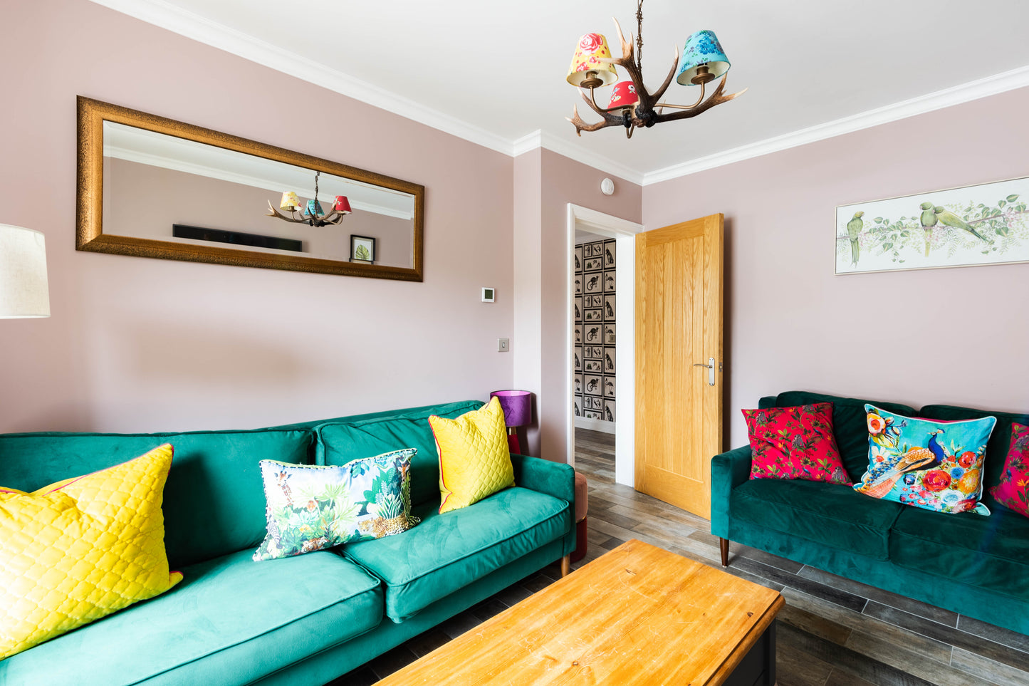 Llanrhidian - Boutique Style Hotel sleeps x15, Gower Peninsula