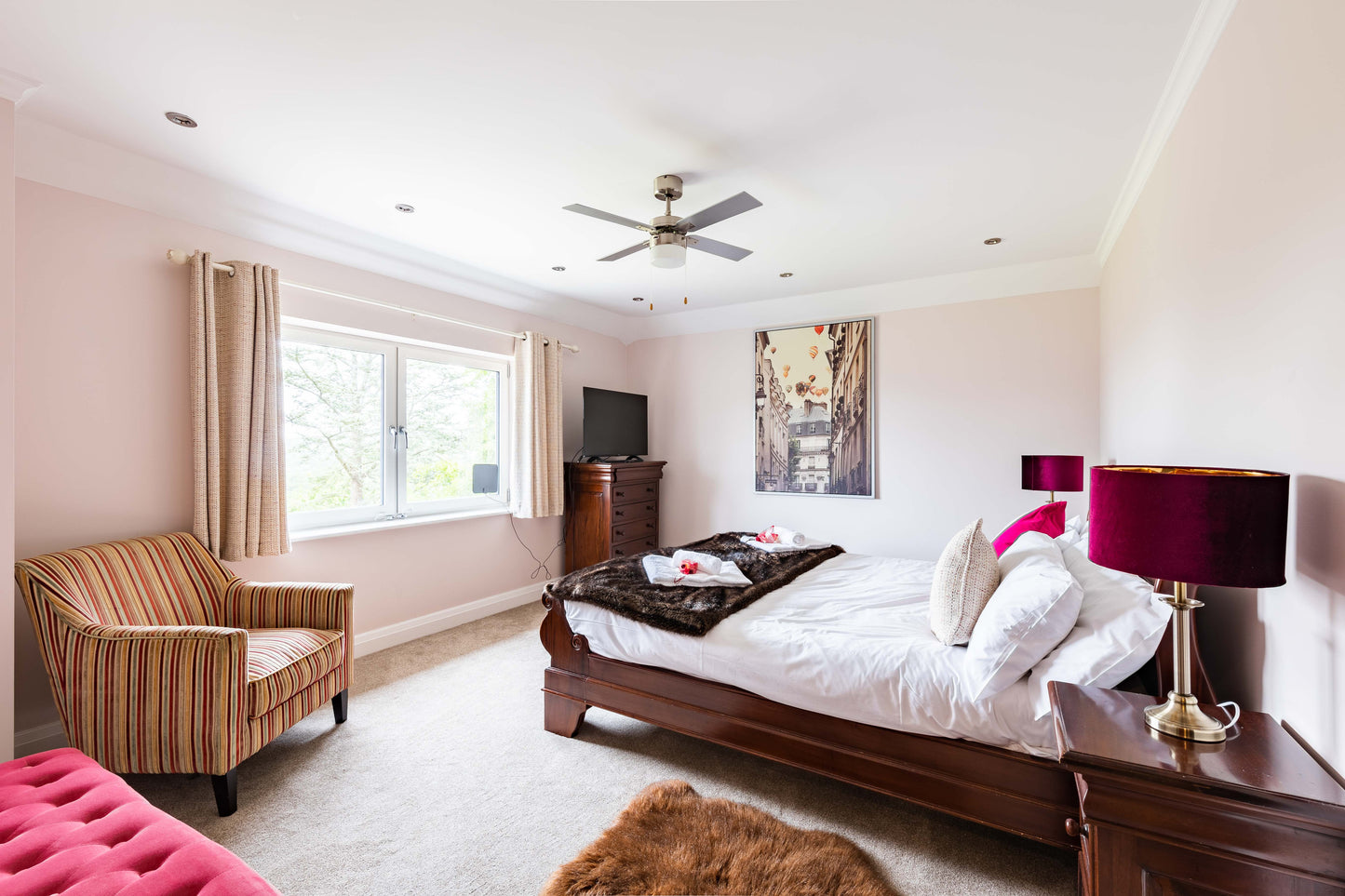 Llanrhidian - Boutique Style Hotel sleeps x15, Gower Peninsula