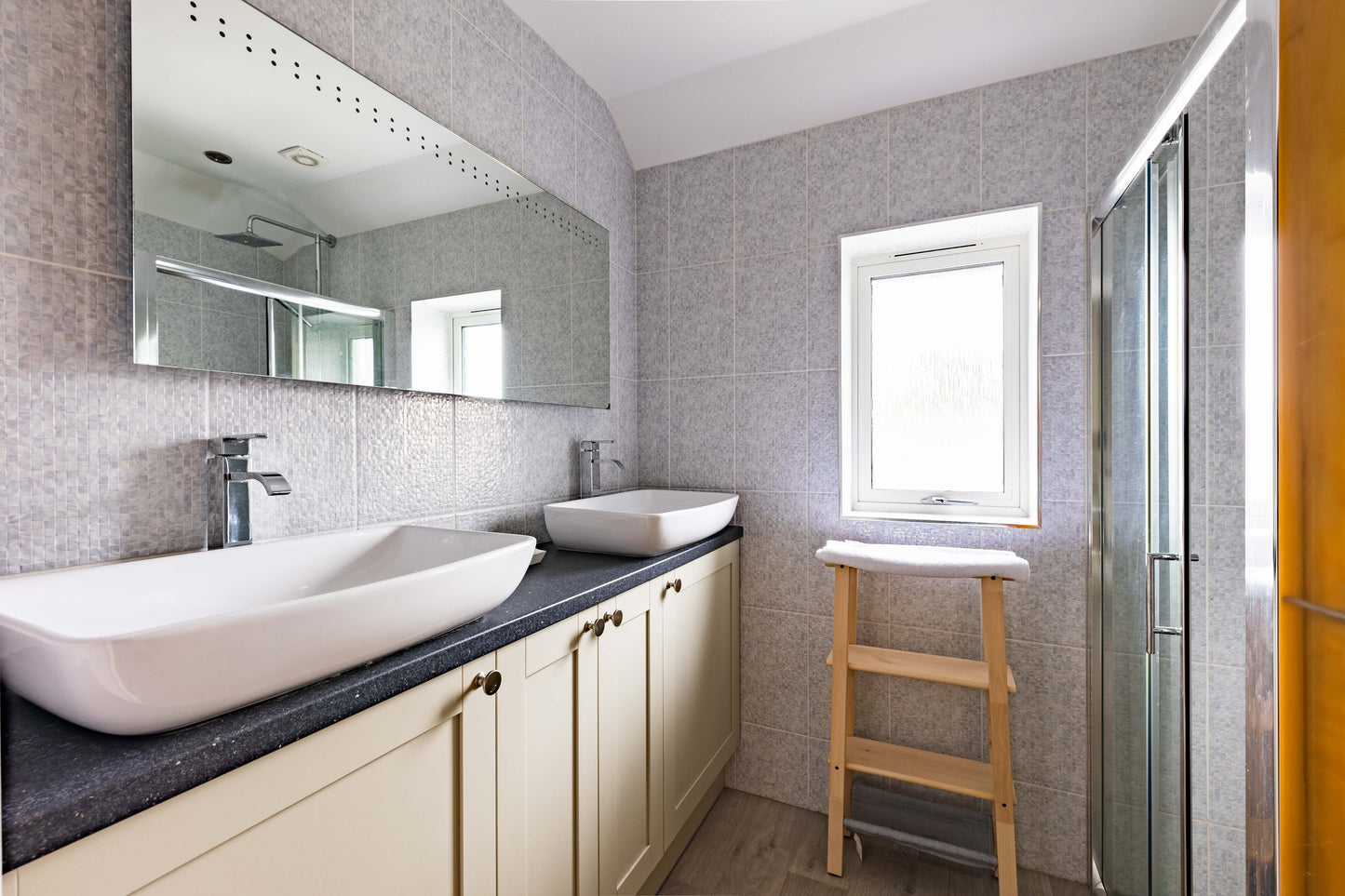 Llanrhidian - Boutique Style Hotel sleeps x15, Gower Peninsula