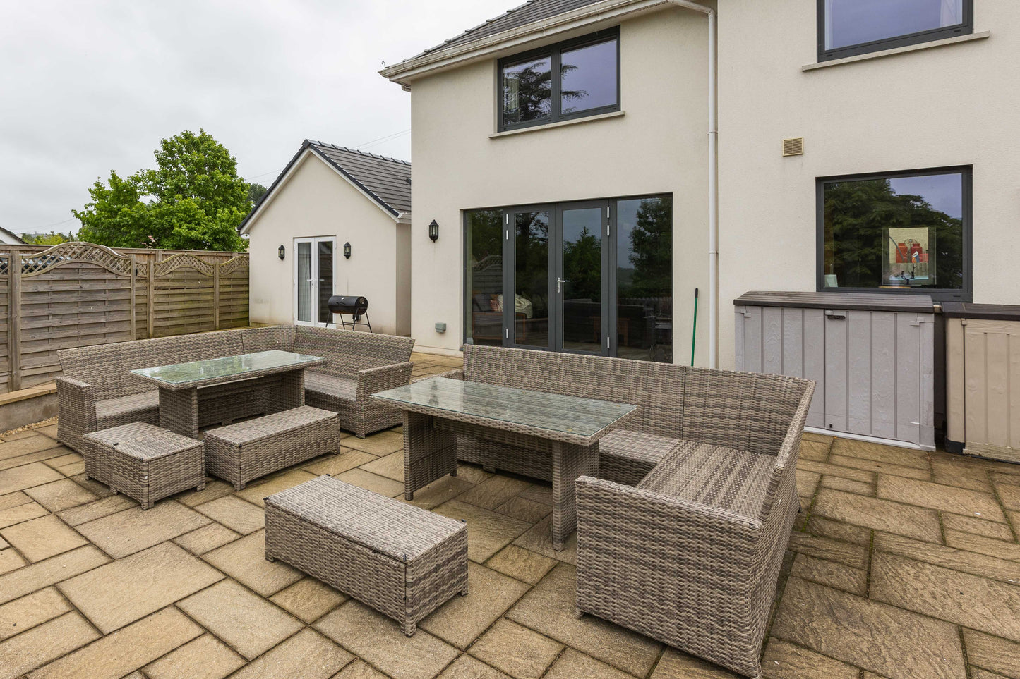 Llanrhidian - Boutique Style Hotel sleeps x15, Gower Peninsula