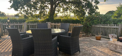 Llanrhidian - Sleeps x20, Hot tub, Ideal for families