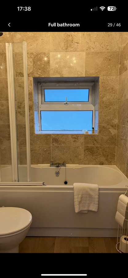 Llanrhidian - Sleeps x20, Hot tub, Ideal for families