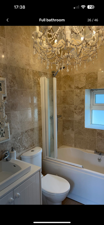 Llanrhidian - Sleeps x20, Hot tub, Ideal for families