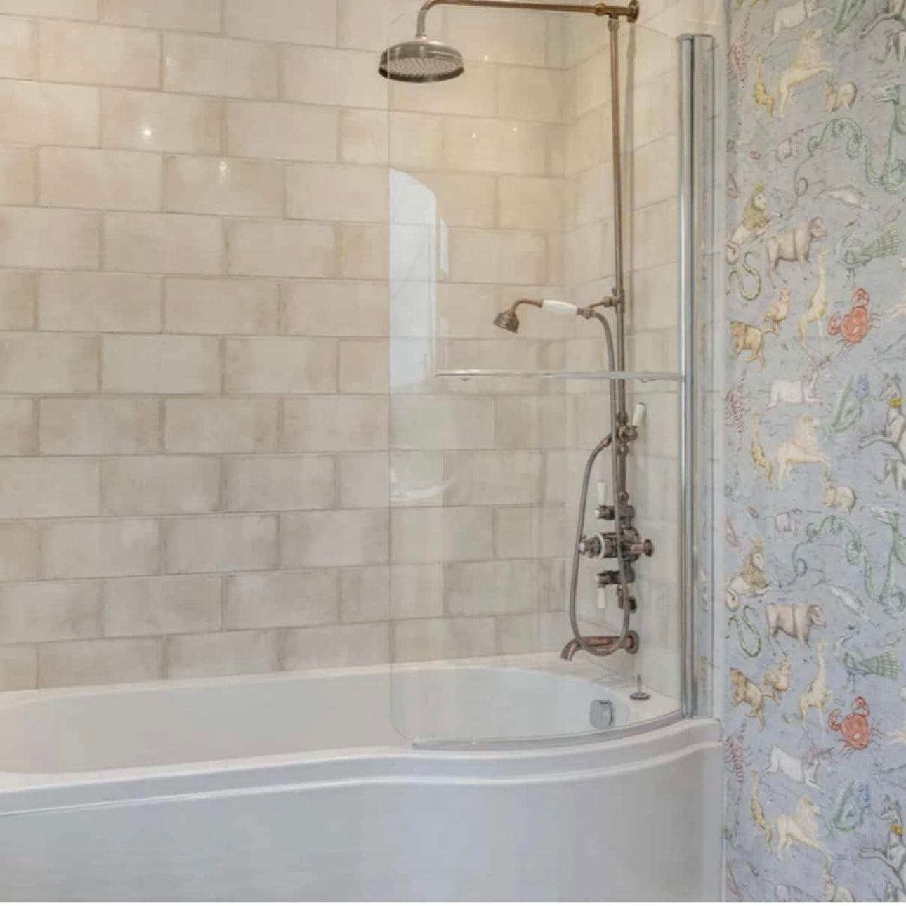 Llanrhidian - Sleeps x20, Hot tub, Ideal for families