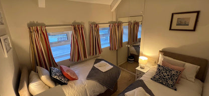 Llanrhidian - Sleeps x20, Hot tub, Ideal for families