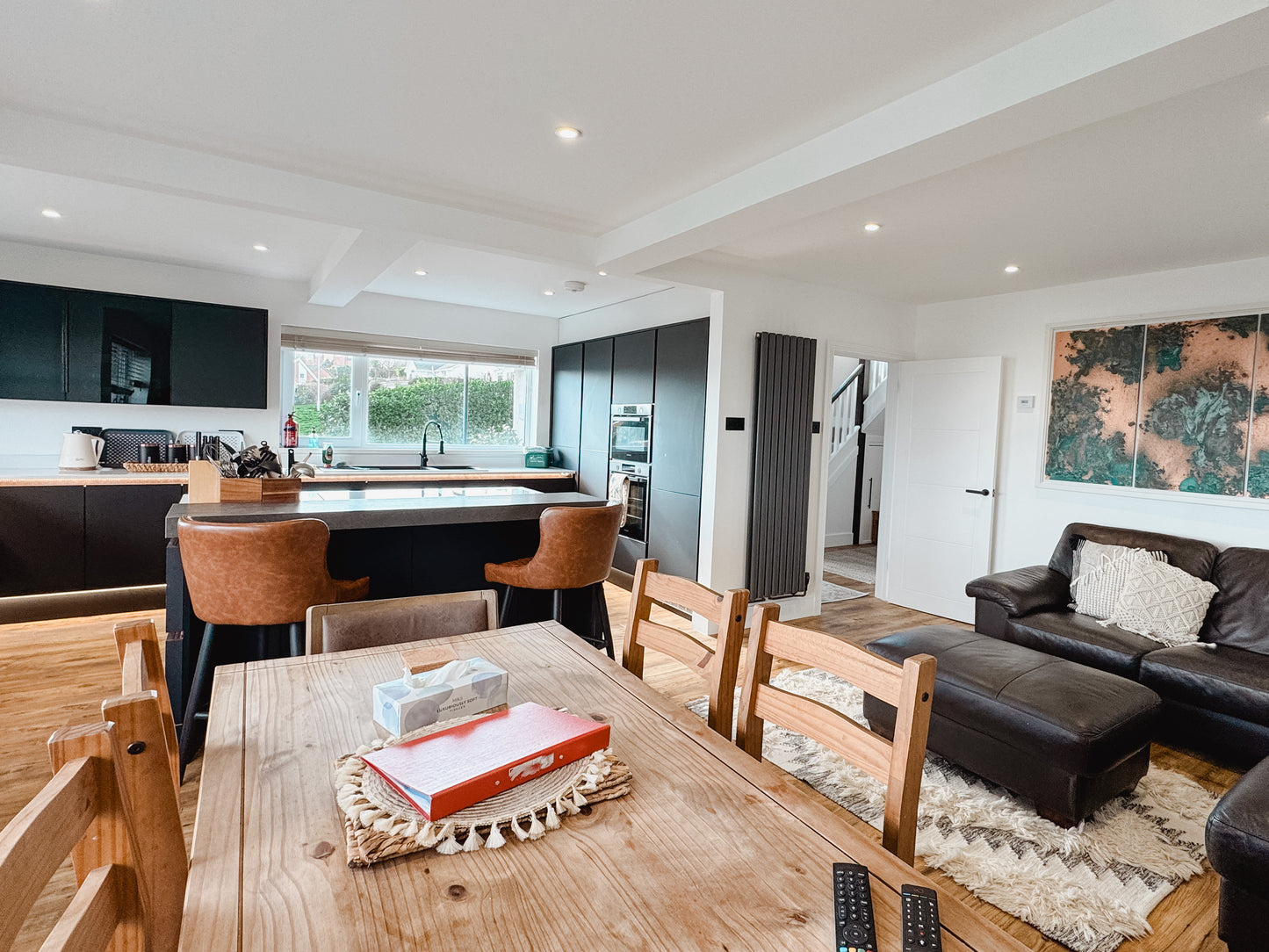 Sea Views, Modern, West Cross, Close to Mumbles, Sleeps x5