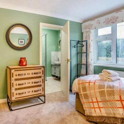 Llanrhidian - Sleeps x20, Hot tub, Ideal for families