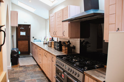 Mumbles - Oystermouth Chapel, Sleeps x6