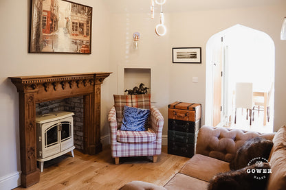 Sketty Green Lodge - Singleton Park. Sleeps x 3.