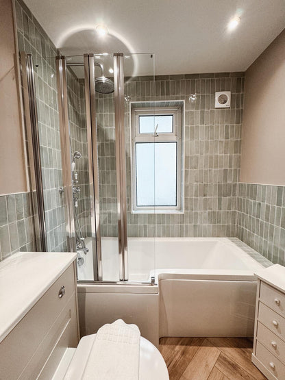 Mumbles - Gower Place, Sleeps x8, Central with parking