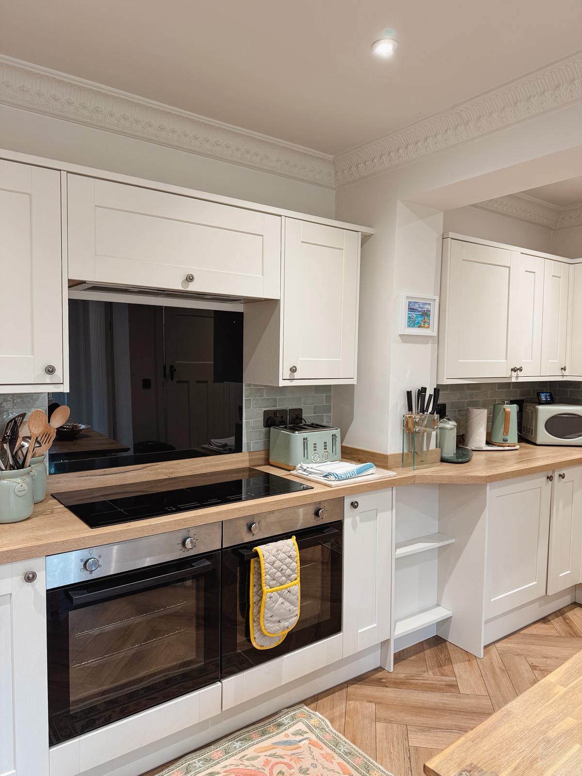 Mumbles - Gower Place, Sleeps x8, Central with parking