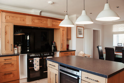 Llanrhidian - Boutique Style Hotel sleeps x15, Gower Peninsula