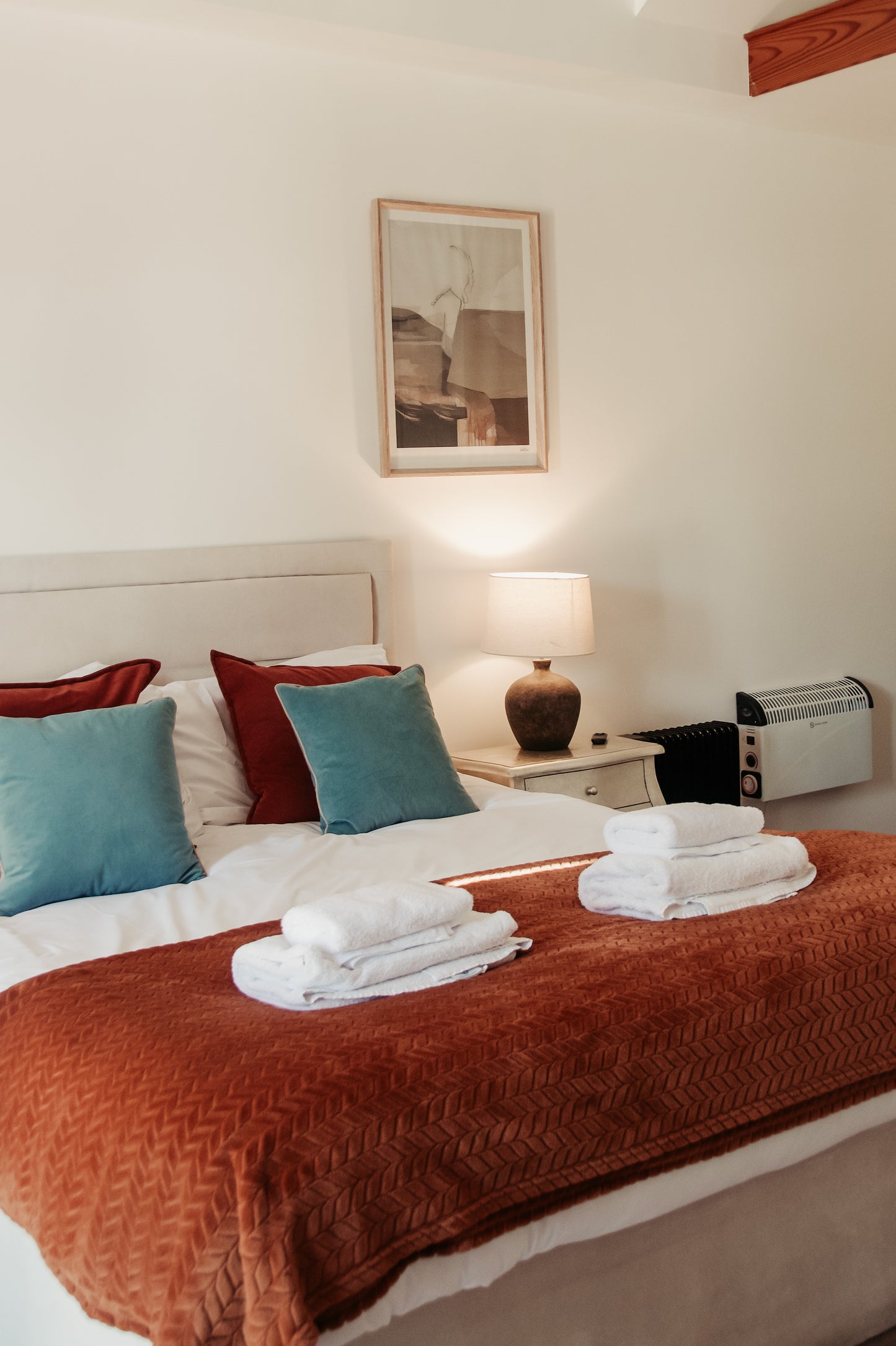 Llanrhidian - Boutique Style Hotel sleeps x15, Gower Peninsula