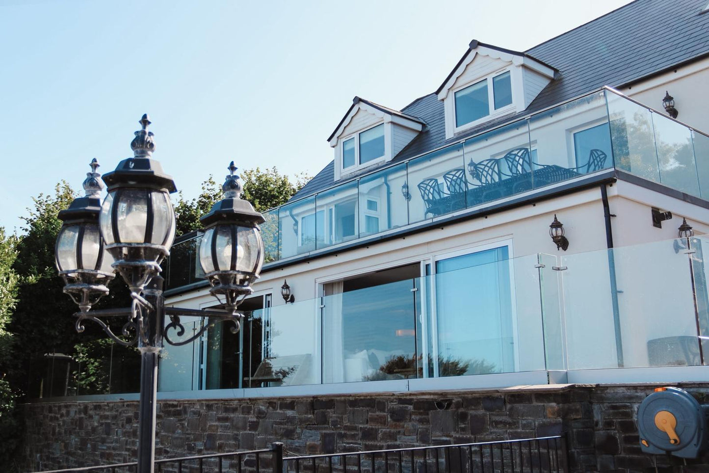 Luxury Retreat, Outdoor Pool, Mumbles, Sleeps x14