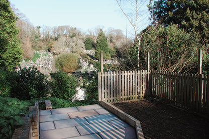 Mumbles - Oystermouth Chapel, Sleeps x6